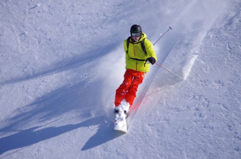 La Revanche du Monoski : Pourquoi il n&rsquo;a jamais été aussi cool