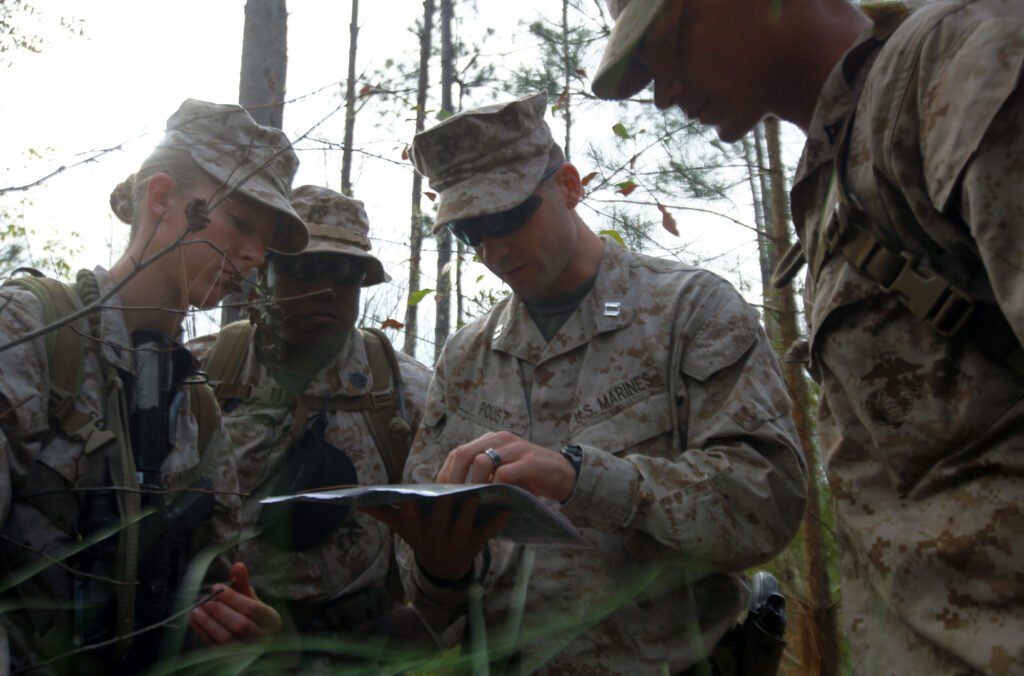 Entraînement de navigation terrestre à la carte et à la boussole