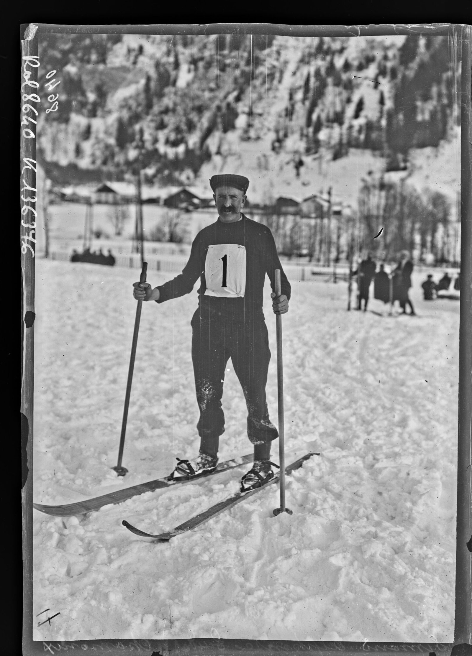 Alphonse Simond, guide de la Compagnie des Guides de Chamonix, en janvier 1908