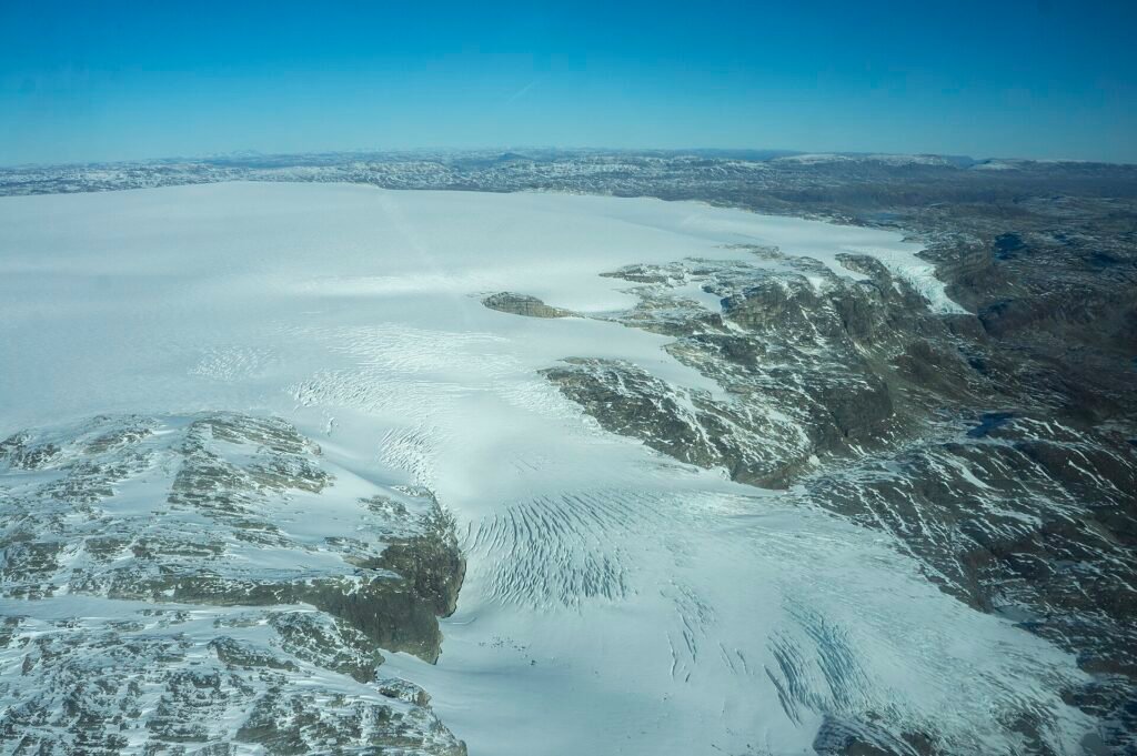 Vue aérienne du glacier Hardangerjökulen près de Finse