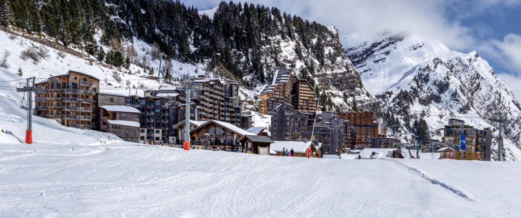 Panorama du massif du Chablais et des Hauts Forts depuis la région de Morzine-Avoriaz