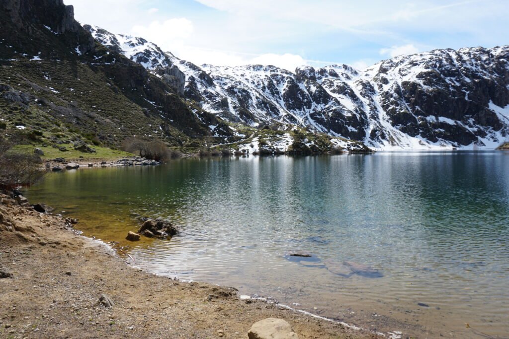 Lago del Valle, plus grand lac naturel des Asturies, Parc de Somiedo