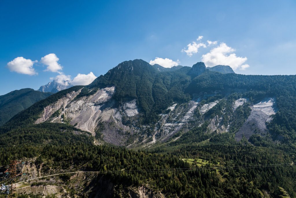 Le Monte Toc, versant à l'origine du glissement de terrain de 1963