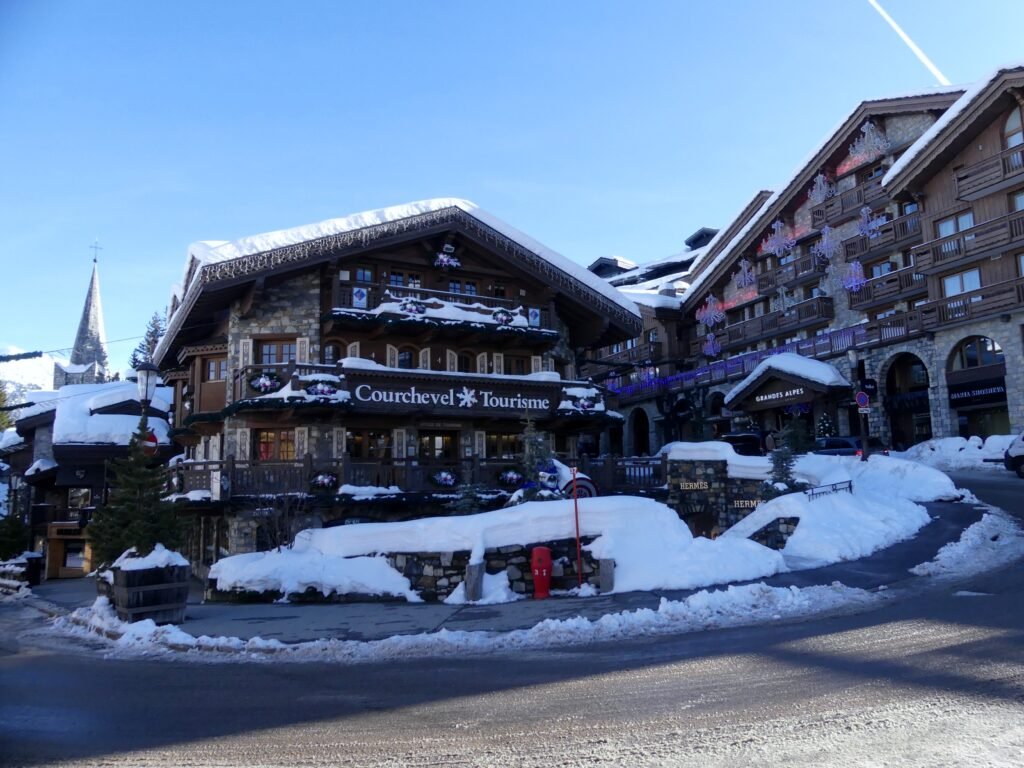 L'office de tourisme de Courchevel 1850