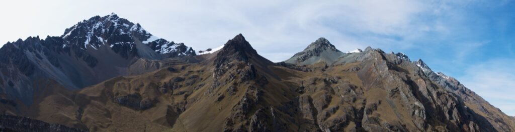 Paysage de haute montagne sur le chemin du Salkantay, Pérou